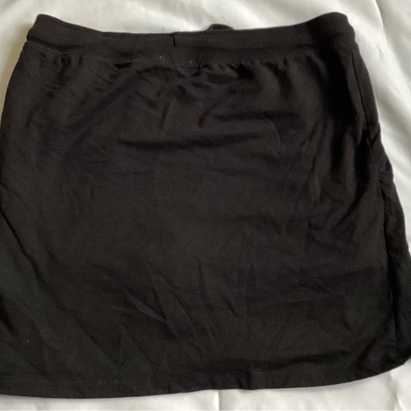 In Style Black cotton skort, large. Good condition - Picture 2 of 5